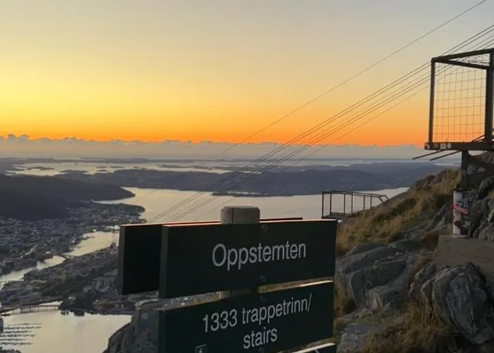 Hyggehuset Feriehus *